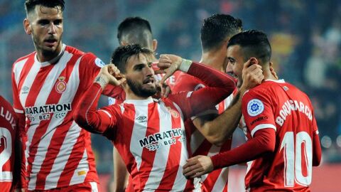 Los jugadores del Girona celebran un gol de Portu
