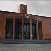 Fachada de la Facultad de Letras de la Universidad de Vitoria