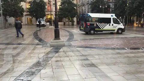 DESALOJO ACAMPADA GRANADA DESALOJO ACAMPADA GRANADA