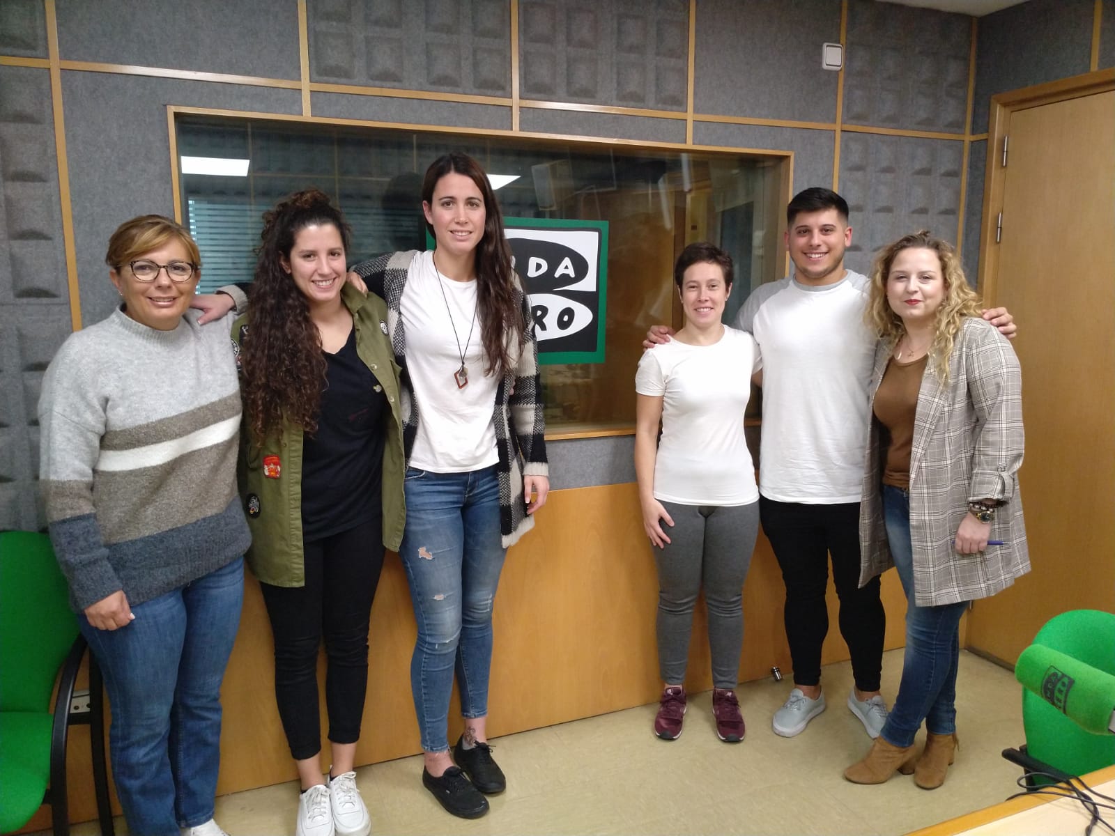 Laura Piñeiro y Paula Lema, arbitrando baloncesto de élite femenino, y Toña Is ganando el Mundial Sub-17 de fútbol femenino Laura Piñeiro y Paula Lema, arbitrando baloncesto de élite femenino, y Toña Is ganando el Mundial Sub-17 de fútbol femenino