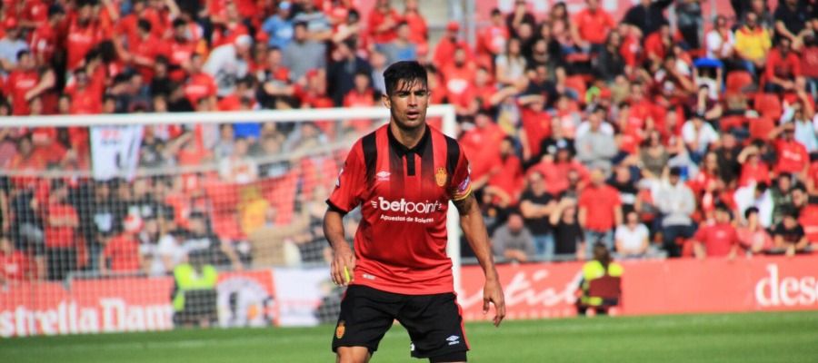 Xisco Campos, capitán del Mallorca: "¿La retirada? Quiero disfrutar del momento e ir viendo sensaciones" Xisco Campos, capitán del Mallorca: "¿La retirada? Quiero disfrutar del momento e ir viendo sensaciones"