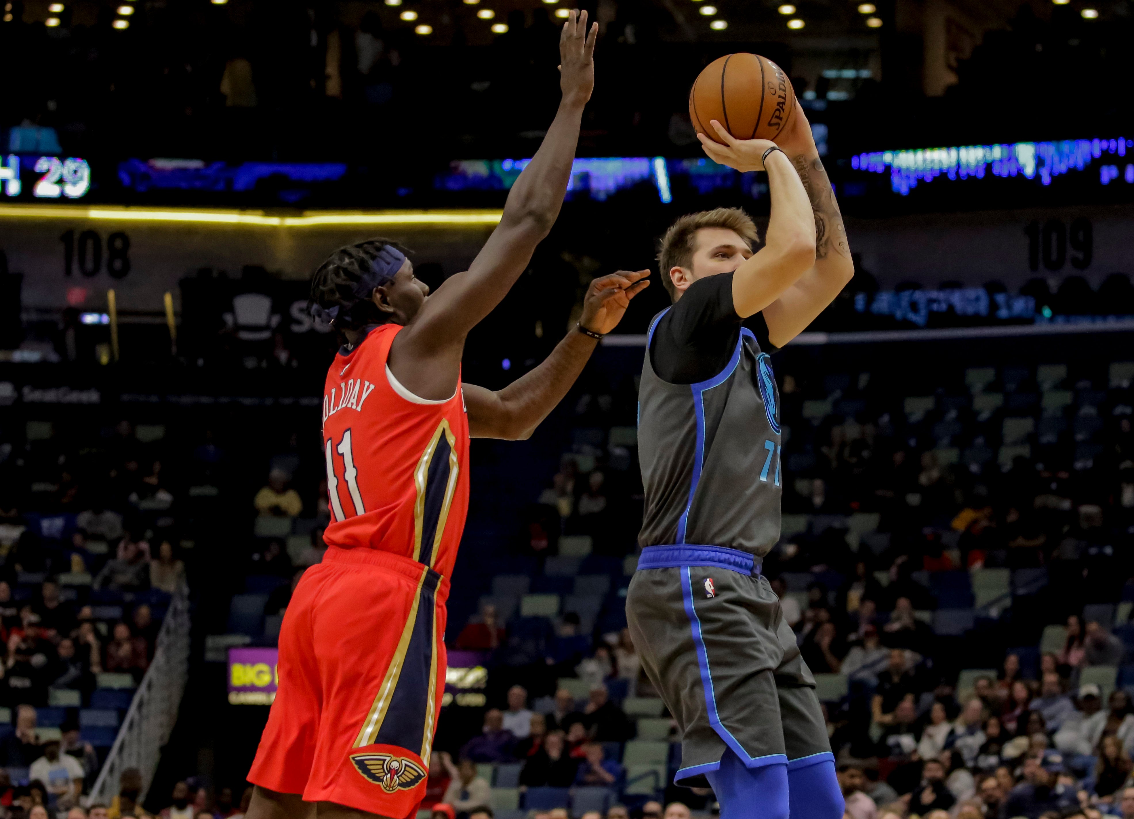 Los Pelicans se aprovechan de la falta de inspiración de Luka Doncic Los Pelicans se aprovechan de la falta de inspiración de Luka Doncic