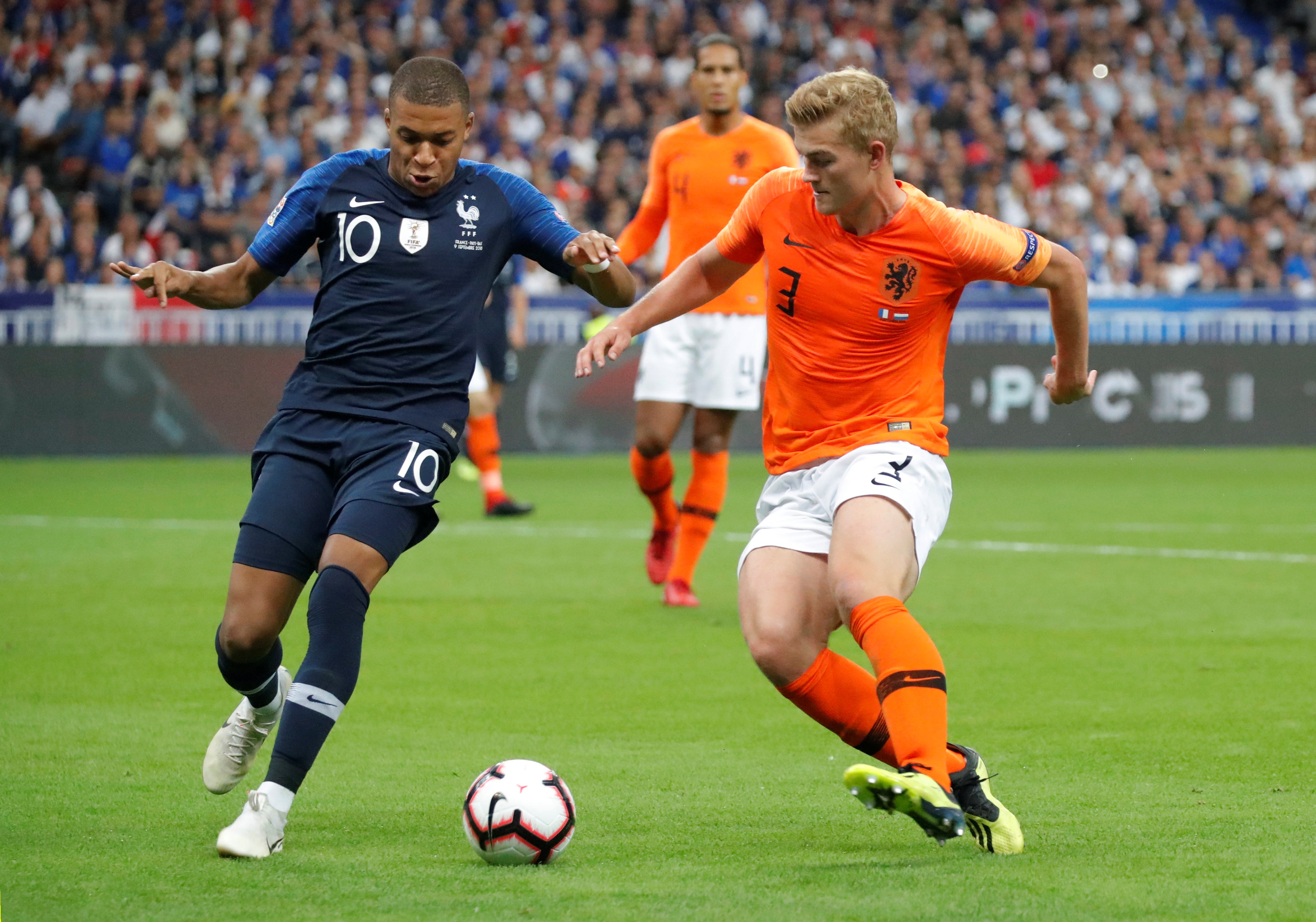 El PSG pagará 75 millones de euros por Frenkie de Jong, según 'De Telegraaf' El PSG pagará 75 millones de euros por Frenkie de Jong, según 'De Telegraaf'