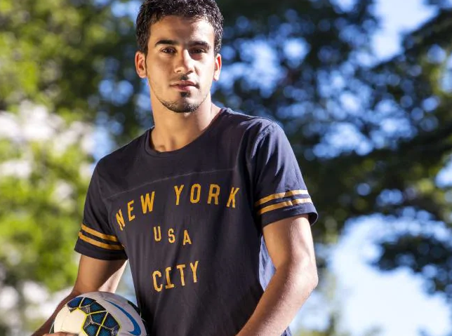 Un equipo de fútbol australiano pide a Tailandia liberar a un jugador refugiado retenido Un equipo de fútbol australiano pide a Tailandia liberar a un jugador refugiado retenido