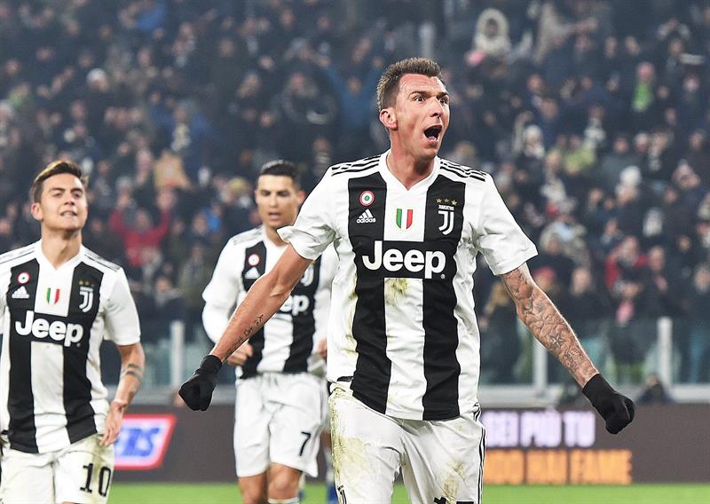 Mandzukic tumba al Inter de Milán y la Juventus refuerza su liderato Mandzukic tumba al Inter de Milán y la Juventus refuerza su liderato