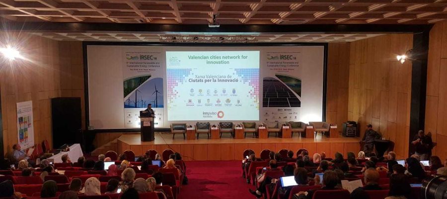 Conferència d'innovació on ha participat l'alcalde José Benlloch. Conferència d'innovació on ha participat l'alcalde José Benlloch.