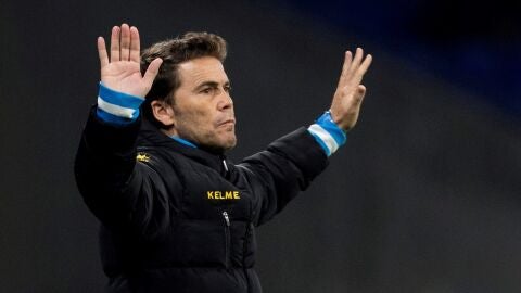 'Rubi' da indicaciones en la banda