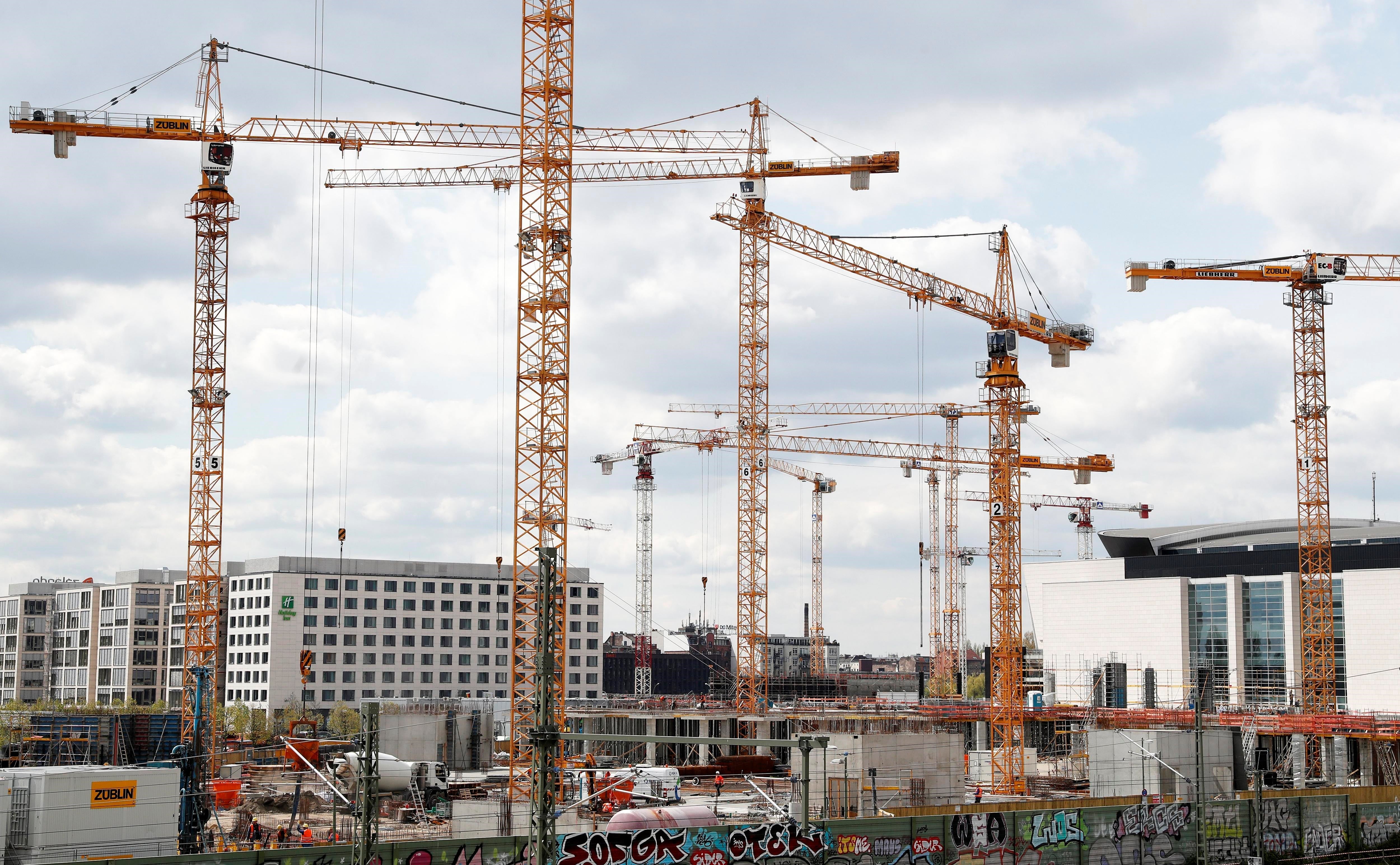 La vivienda se encareció de media un 5 % en el conjunto de 2018, según Tinsa La vivienda se encareció de media un 5 % en el conjunto de 2018, según Tinsa