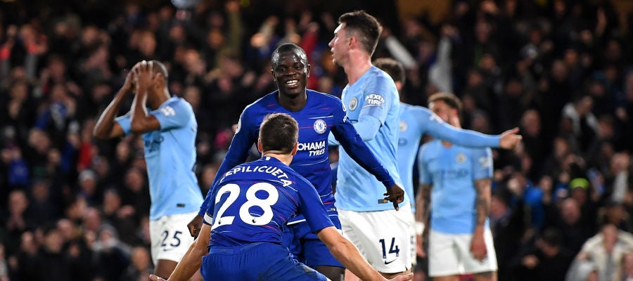Kanté celebra su gol con el Chelsea y los jugadores del City lamentan la jugada Kanté celebra su gol con el Chelsea y los jugadores del City lamentan la jugada