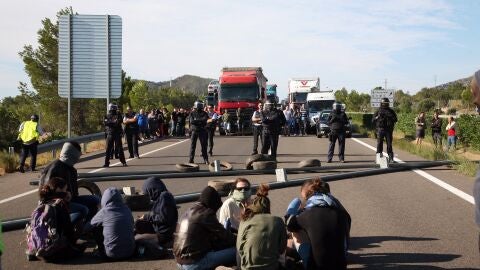 Cortes de trafico de los CDR en diferentes puntos de la red viaria como en la AP-7
