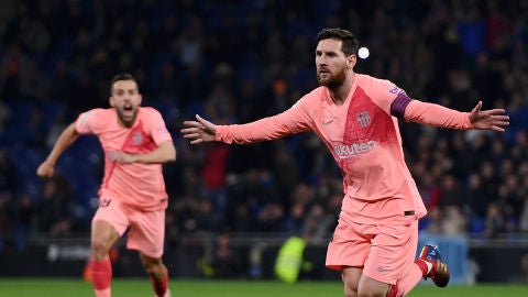 Leo Messi celebra su gol con el Barcelona
