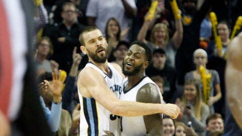 Marc Gasol celebra el triunfo de los Grizzlies