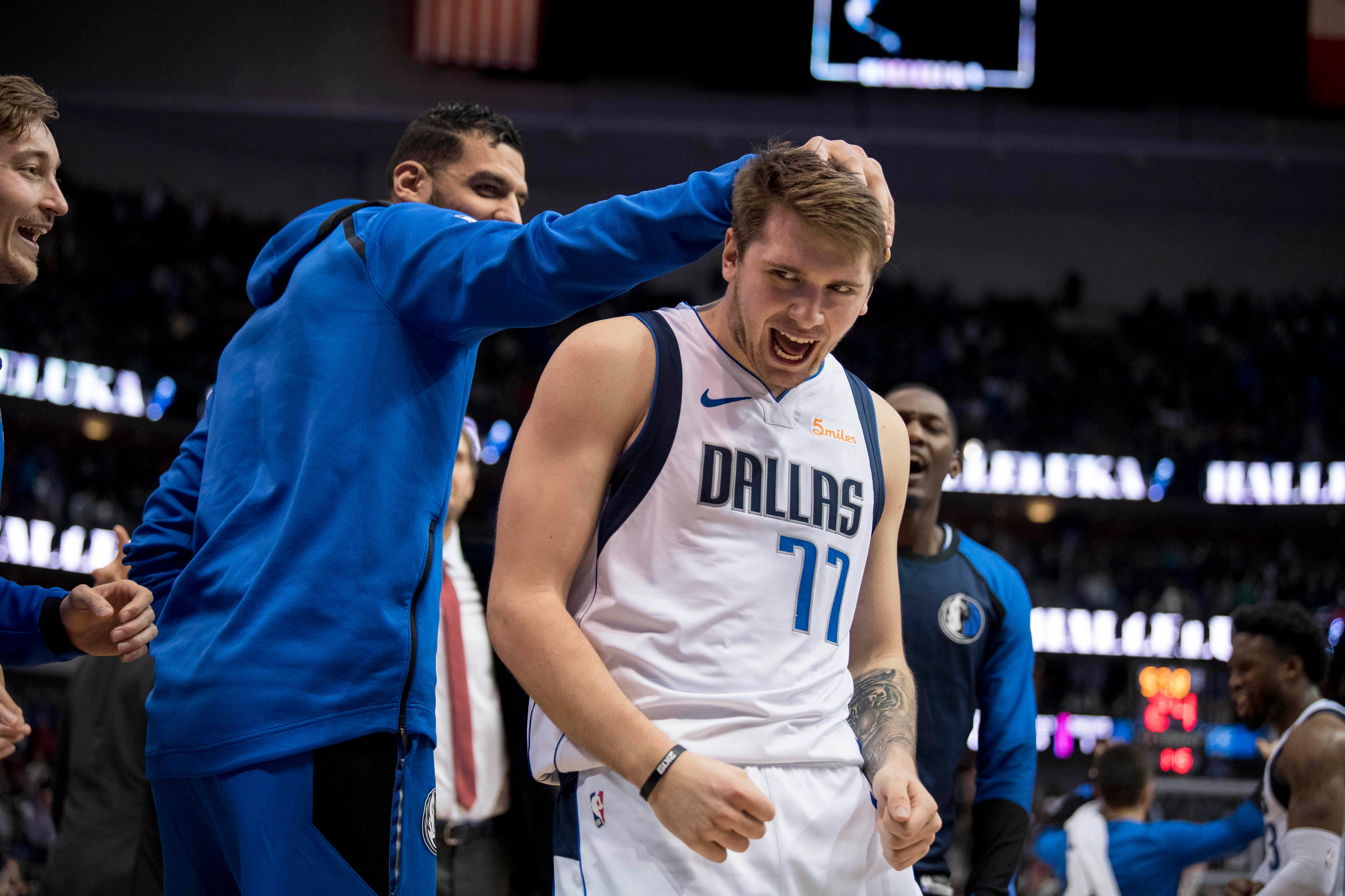 Luka Doncic lo vuelve a hacer: remonta el partido con 11 puntos seguidos y tumba a los Rockets Luka Doncic lo vuelve a hacer: remonta el partido con 11 puntos seguidos y tumba a los Rockets