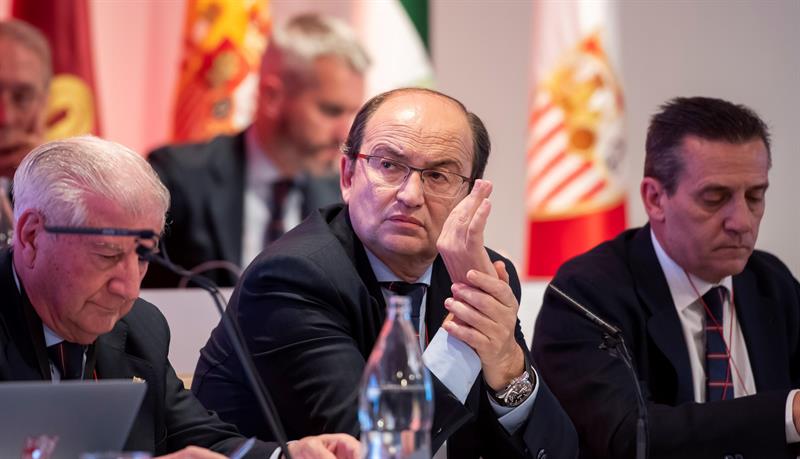 Pepe Castro: "Lo que gana en LaLiga Genuine es la integridad y el sentimiento de estos chicos en cuanto a sus equipos" Pepe Castro: "Lo que gana en LaLiga Genuine es la integridad y el sentimiento de estos chicos en cuanto a sus equipos"