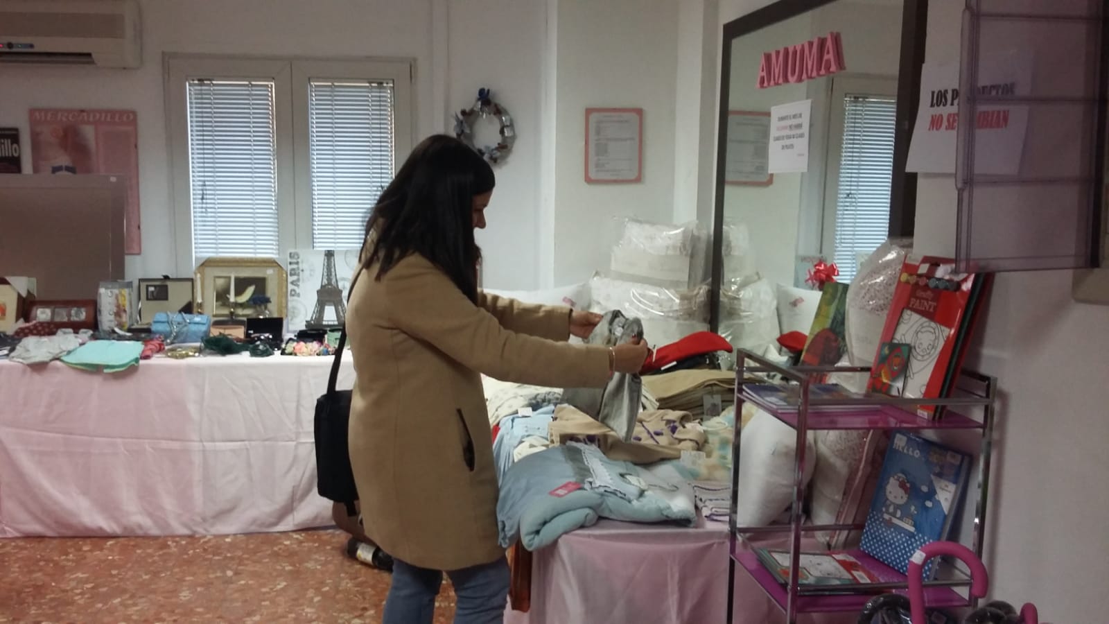 Amuma abre las puertas de su mercadillo solidario Amuma abre las puertas de su mercadillo solidario