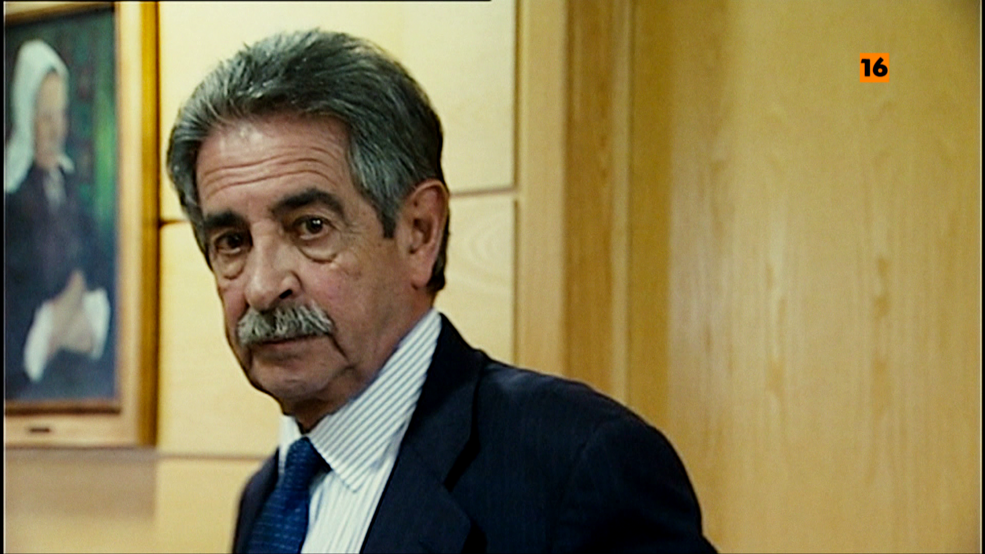 Revilla: "No voy a consentir que un loco haga algo intolerable en una tierra que acoge fenomenal a todo el mundo" Revilla: "No voy a consentir que un loco haga algo intolerable en una tierra que acoge fenomenal a todo el mundo"