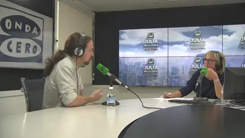 Pablo Iglesias: "Es una enorme torpeza politizar a funcionarios públicos como los Mossos" Pablo Iglesias: "Es una enorme torpeza politizar a funcionarios públicos como los Mossos"