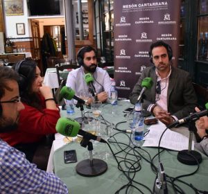 Tertulia en el Mesón Cantarrana Tertulia en el Mesón Cantarrana