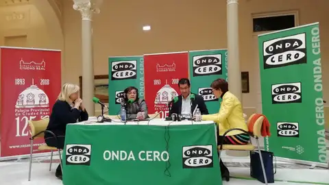 Emisión del programa "Ciudad Real en la Onda" desde el Palacio Provincial de la Diputación Emisión del programa "Ciudad Real en la Onda" desde el Palacio Provincial de la Diputación