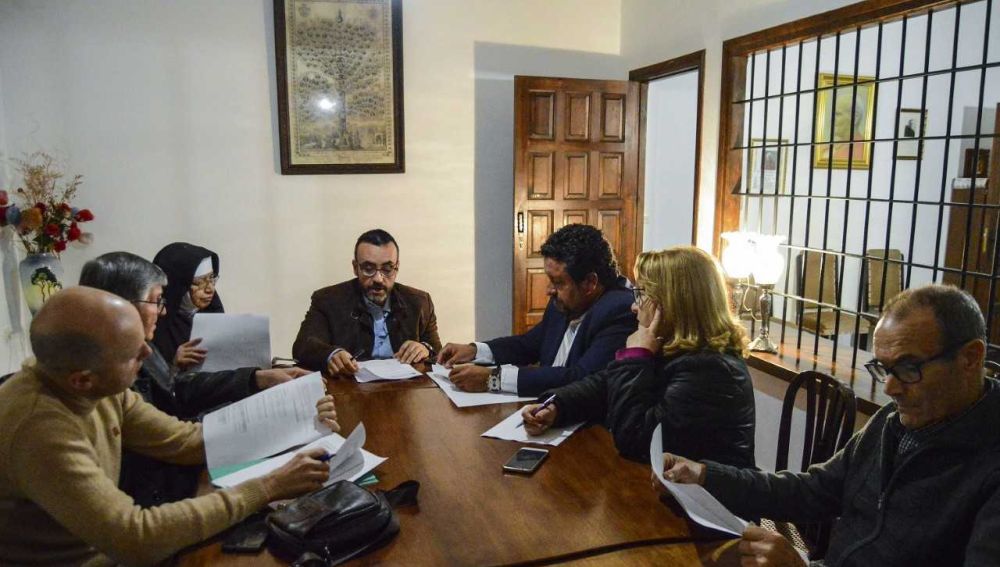 L´alcalde de Vila-real José Benlloch junt amb el president de la Diputació Javier Moliner durant la reunió del patronat de la fundació Sant Pasqual. 
