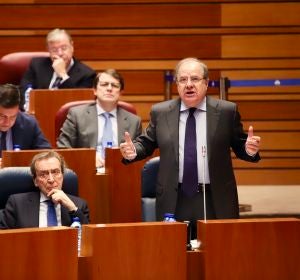 Intervención del presidente de la Junta, Juan Vicente Herrera, en el Pleno de las Cortes Intervención del presidente de la Junta, Juan Vicente Herrera, en el Pleno de las Cortes