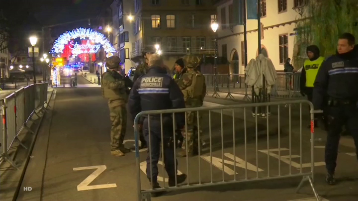 Javi López: "Estaba en el mercado navideño de Estrasburgo y nos han mandado meternos en el restaurante" Javi López: "Estaba en el mercado navideño de Estrasburgo y nos han mandado meternos en el restaurante"