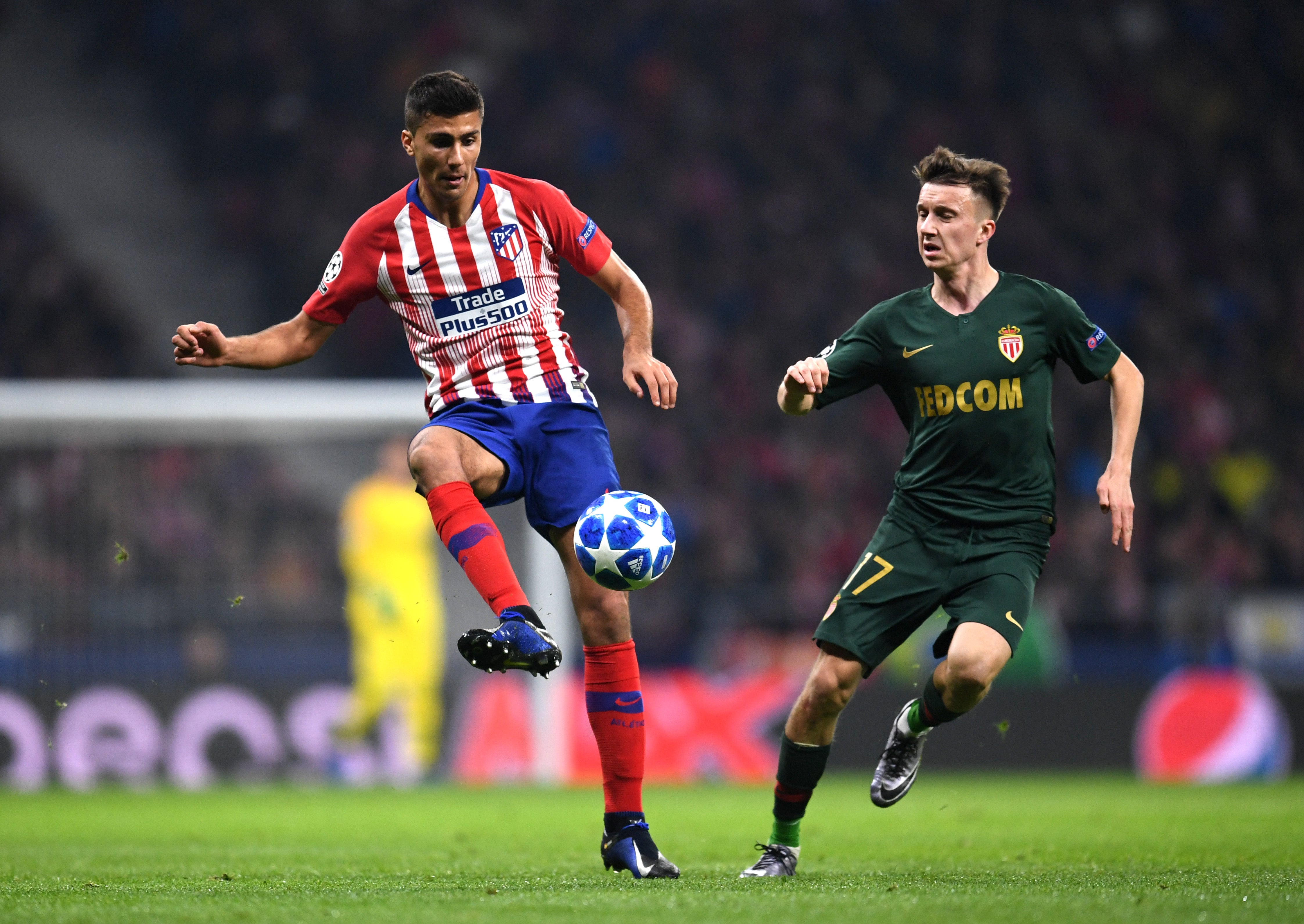 Enrique Ortego: "Guardiola está dispuesto a pagar los 70 millones de la cláusula del Rodrigo" Enrique Ortego: "Guardiola está dispuesto a pagar los 70 millones de la cláusula del Rodrigo"