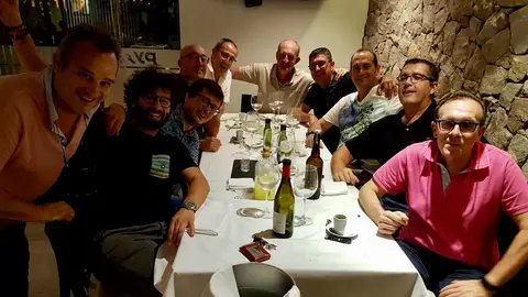 Una parte destacada de los entrenadores que forman la familia del Club Balonmano Elche, con Omar García, José Manuel Canals, Pepe Díez Guilabert, Raül, Juan Pedro Espinosa, José Luis Navarro, José Francisco Nolasco, Mario Raúl Dosuna. BALONMANO