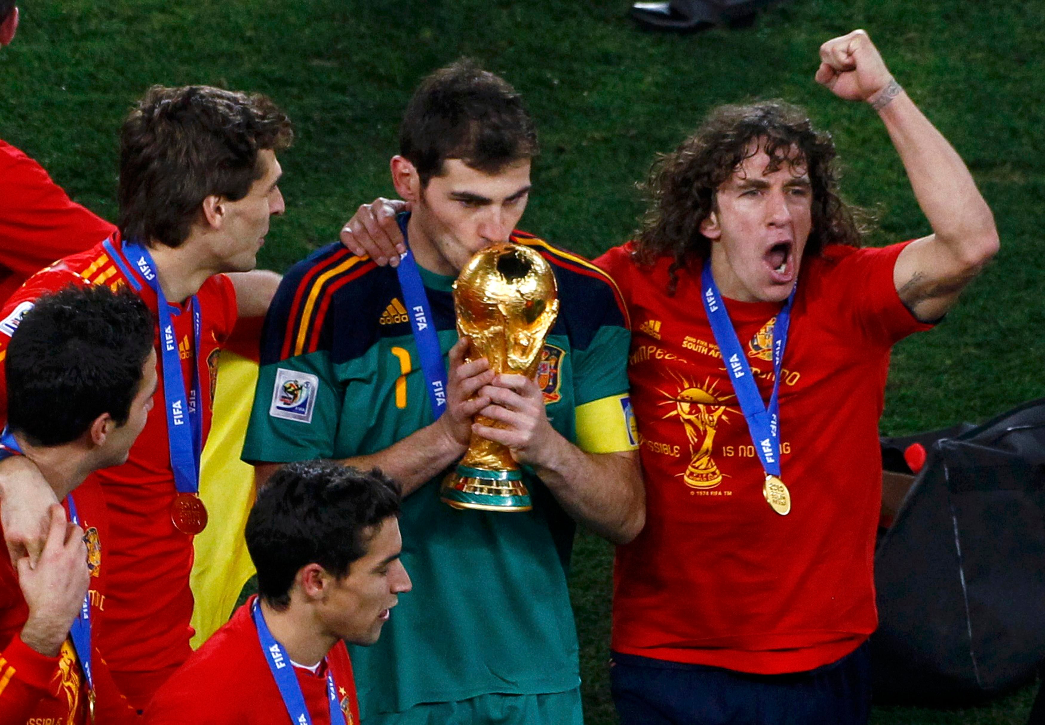 Seis españoles, en el equipo del año definitivo de la UEFA Seis españoles, en el equipo del año definitivo de la UEFA