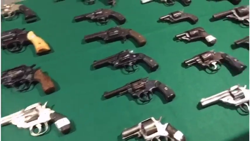 El Gabinete: ¿Es un derecho llevar armas? El Gabinete: ¿Es un derecho llevar armas?