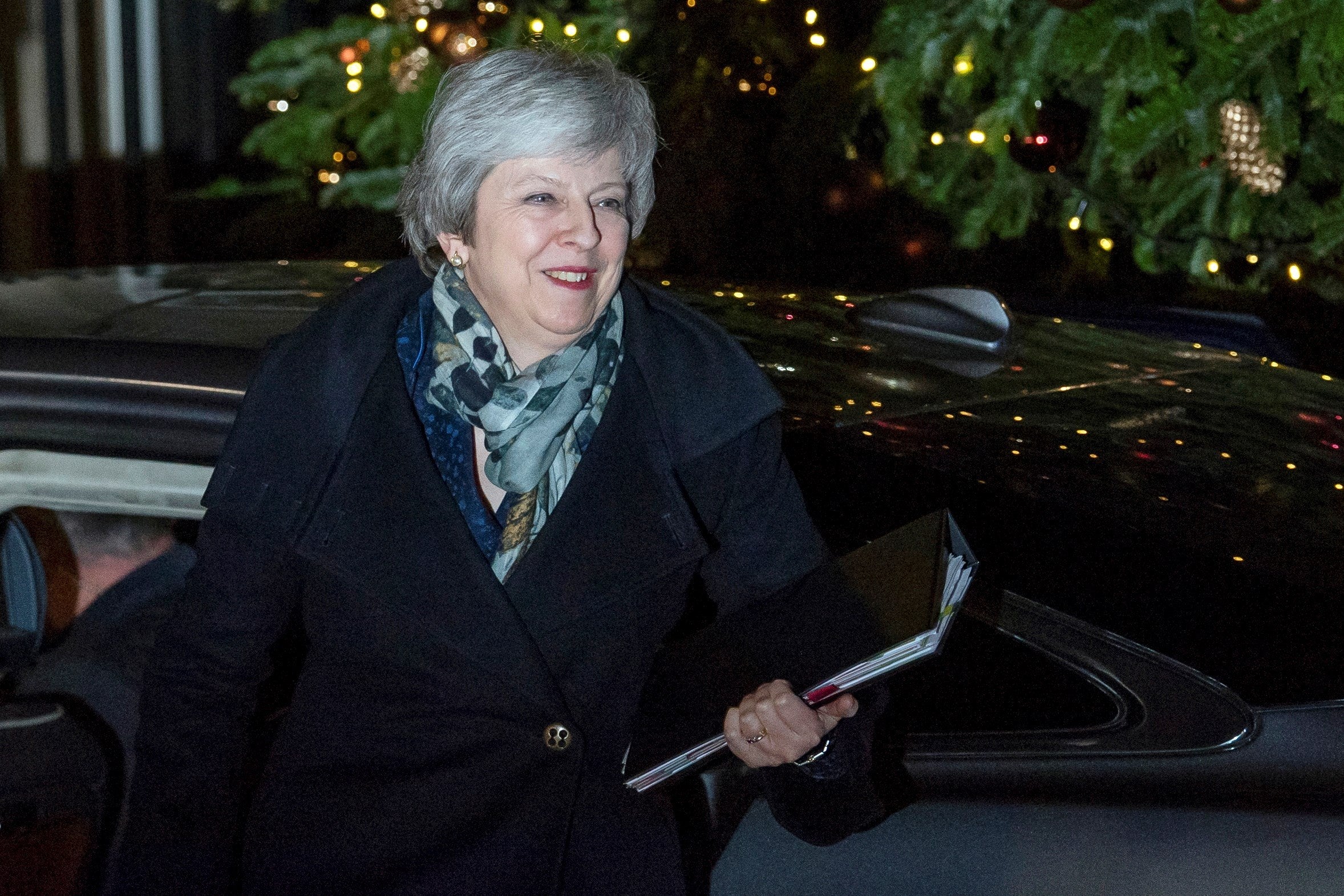 Tertulia: Theresa May sobrevive a la moción de confianza de su partido Tertulia: Theresa May sobrevive a la moción de confianza de su partido
