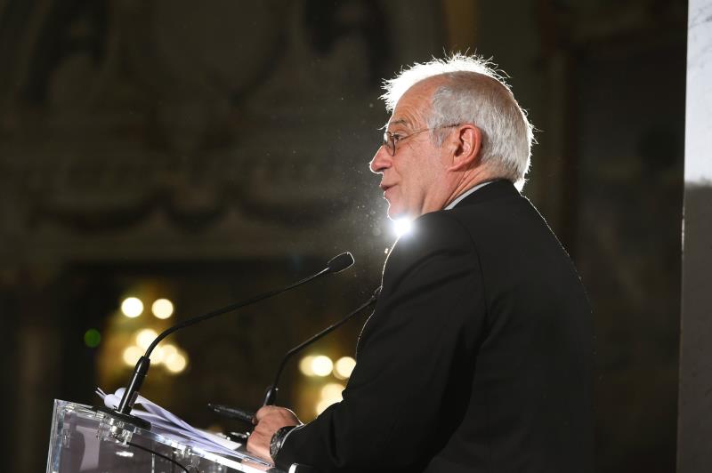 Borrell apuesta por potenciar relaciones con India en apoyo de las empresas Borrell apuesta por potenciar relaciones con India en apoyo de las empresas