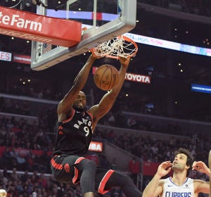 Serge Ibaka 'machaca' el aro de los Clippers Serge Ibaka 'machaca' el aro de los Clippers