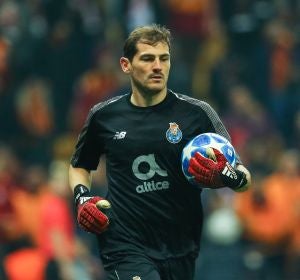 Iker Casillas consigue su victoria 100 en Champions contra el Galatasaray Iker Casillas consigue su victoria 100 en Champions contra el Galatasaray