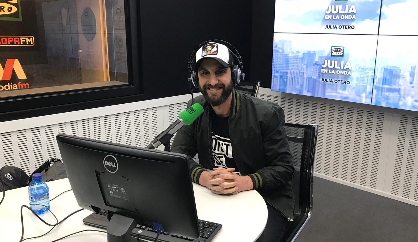Dani Rovira: "En estas fechas se compran muchos animales que en febrero o marzo terminan en protectoras" Dani Rovira: "En estas fechas se compran muchos animales que en febrero o marzo terminan en protectoras"