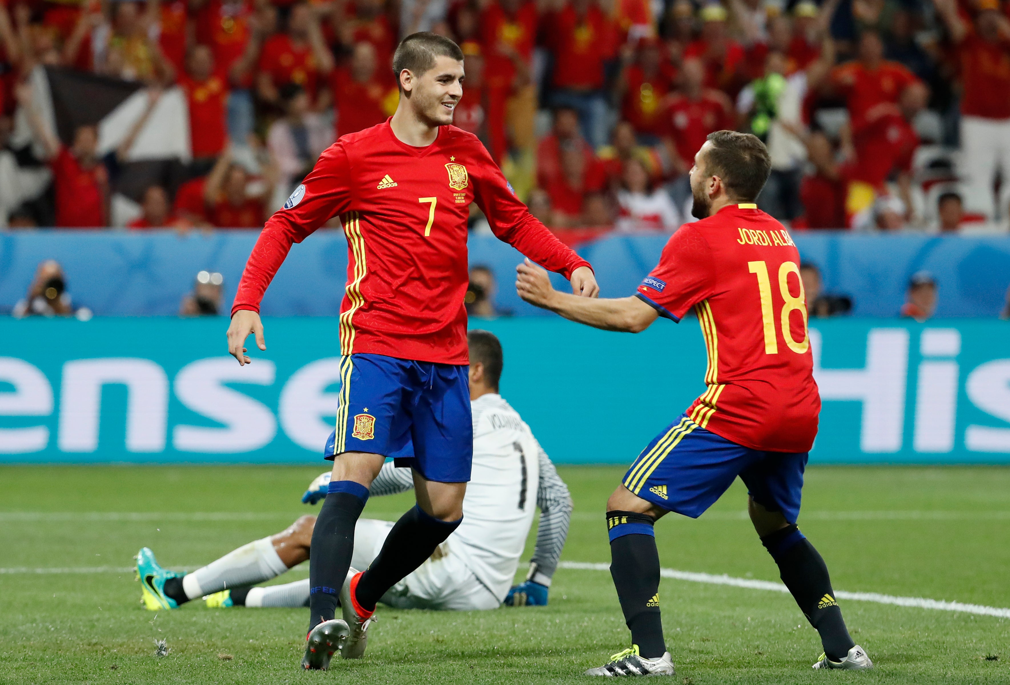 Jordi Alba: "¿Morata? En el Barcelona siempre caben los buenos jugadores y la buena gente" Jordi Alba: "¿Morata? En el Barcelona siempre caben los buenos jugadores y la buena gente"