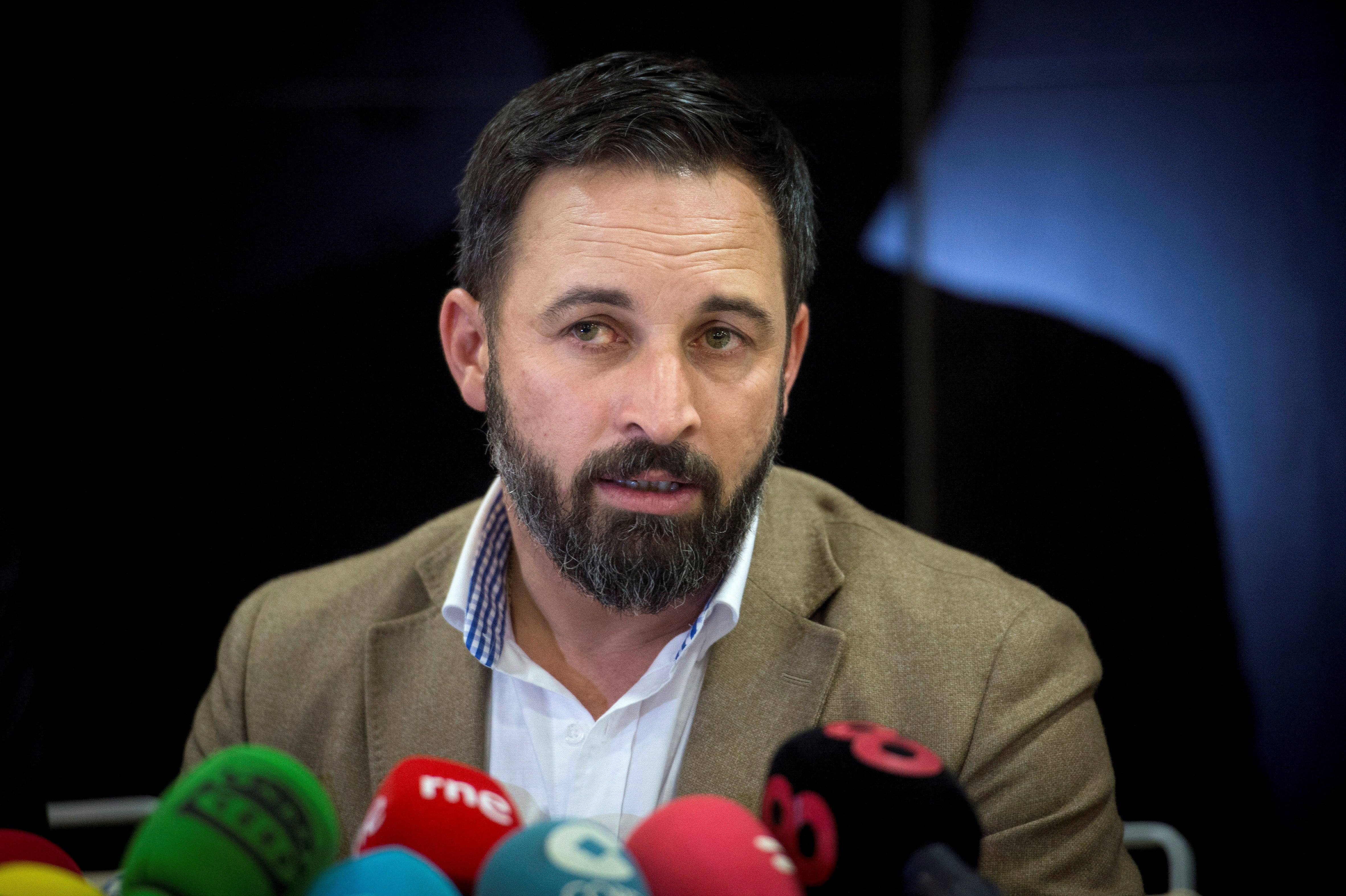 Las preguntas de Amón: "¿Dudabais que Abascal aprovecharía la conmoción del crimen de Laura Luelmo para exponer la inseguridad de España?" Las preguntas de Amón: "¿Dudabais que Abascal aprovecharía la conmoción del crimen de Laura Luelmo para exponer la inseguridad de España?"