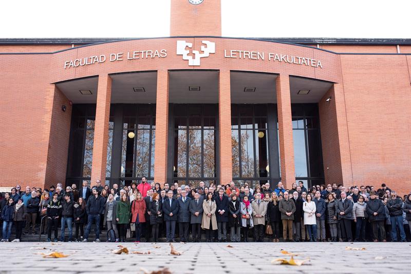 Pasan ante el juez los detenidos por dar una paliza al joven que defendía la unidad de España Pasan ante el juez los detenidos por dar una paliza al joven que defendía la unidad de España