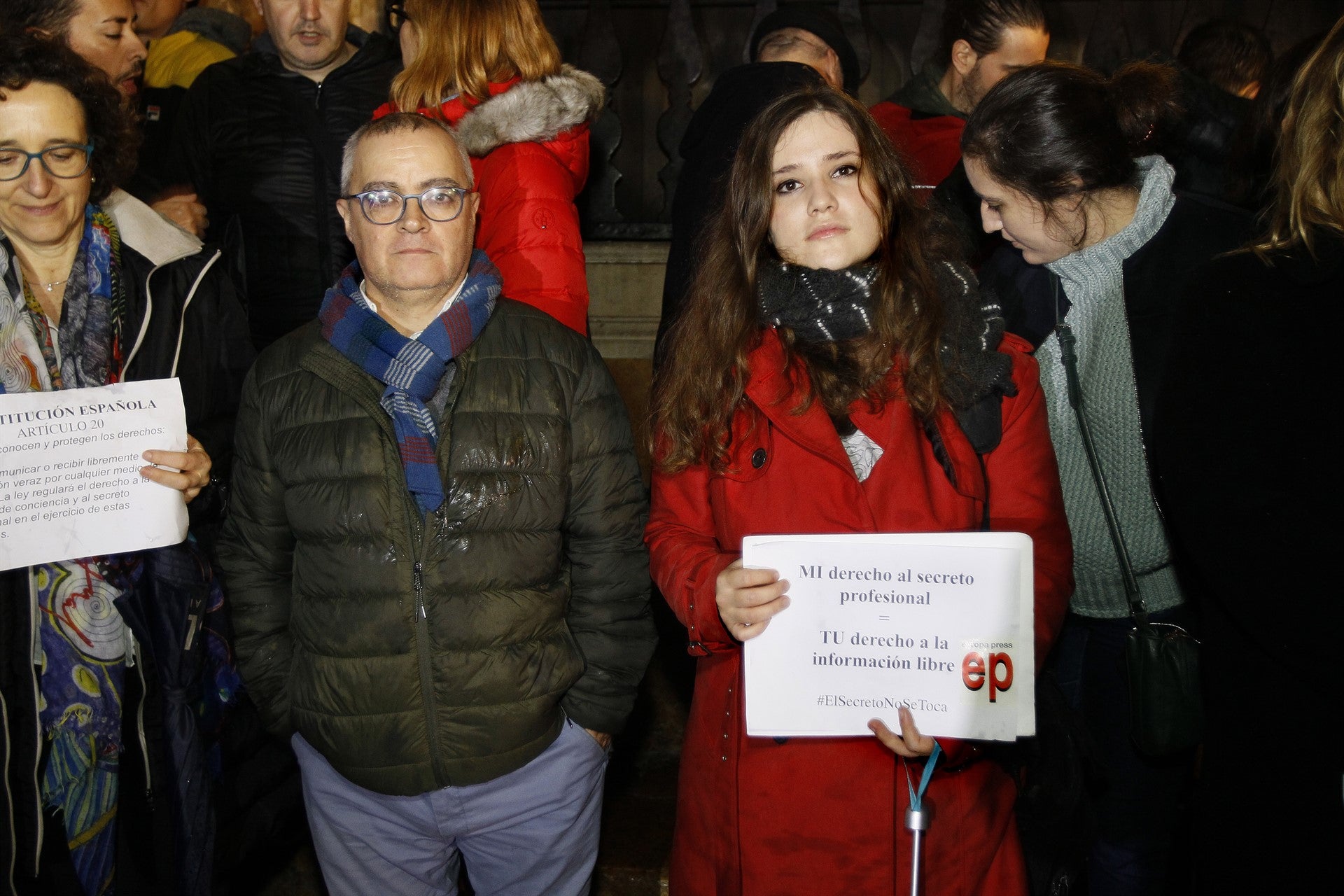 El juez Florit ordena devolver los teléfonos y los ordenadores a los periodistas de Europa Press y Diario de Mallorca El juez Florit ordena devolver los teléfonos y los ordenadores a los periodistas de Europa Press y Diario de Mallorca