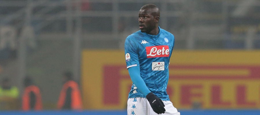 Koulibaly, durante un partido con el Nápoles Koulibaly, durante un partido con el Nápoles