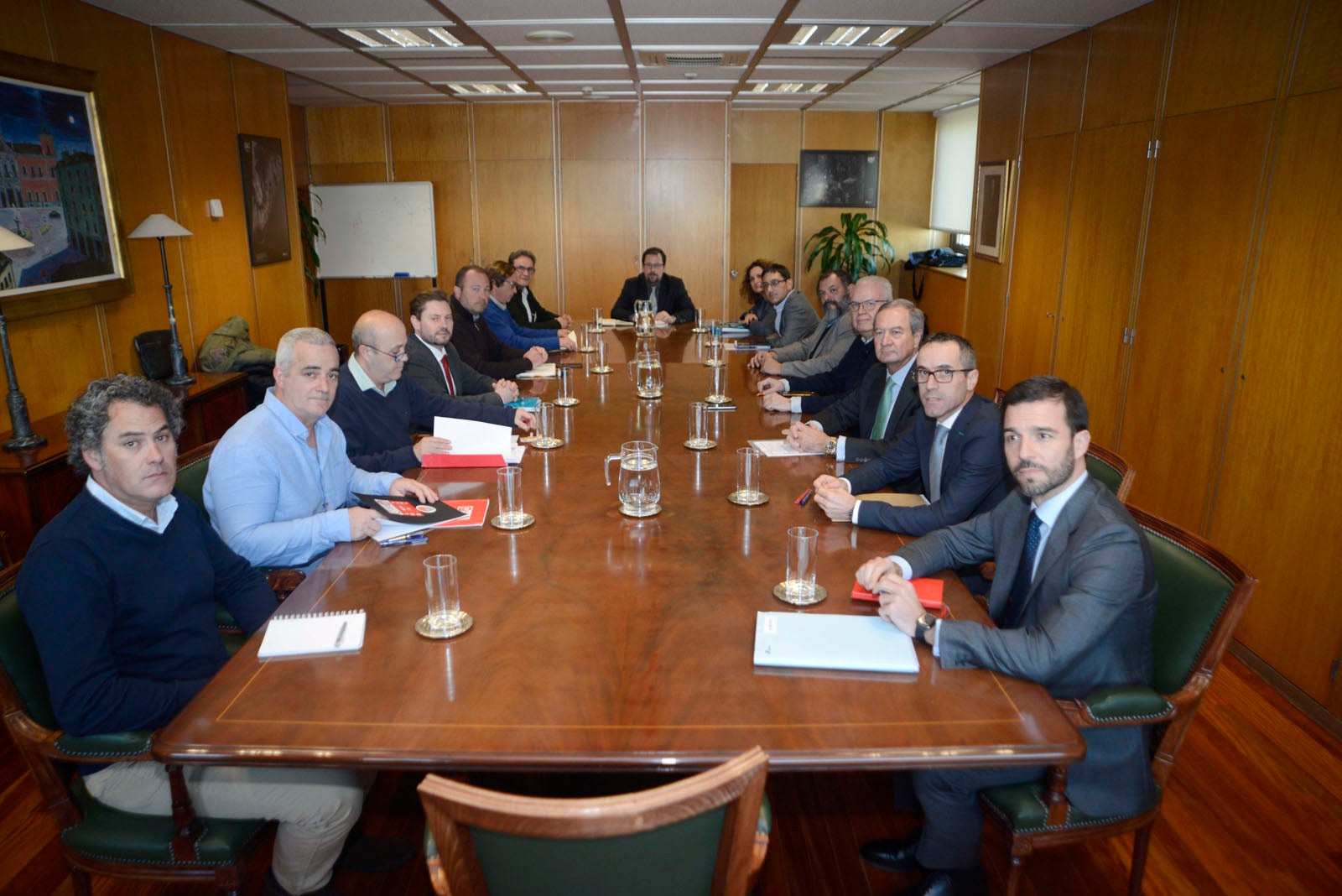 La ministra de Industria, Reyes Maroto, presentará en Palma el 8 de enero las alternativas de empleo para los trabajadores de Cemex en Lloseta La ministra de Industria, Reyes Maroto, presentará en Palma el 8 de enero las alternativas de empleo para los trabajadores de Cemex en Lloseta