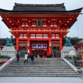 Fushimi Inari-Taisha, Japón