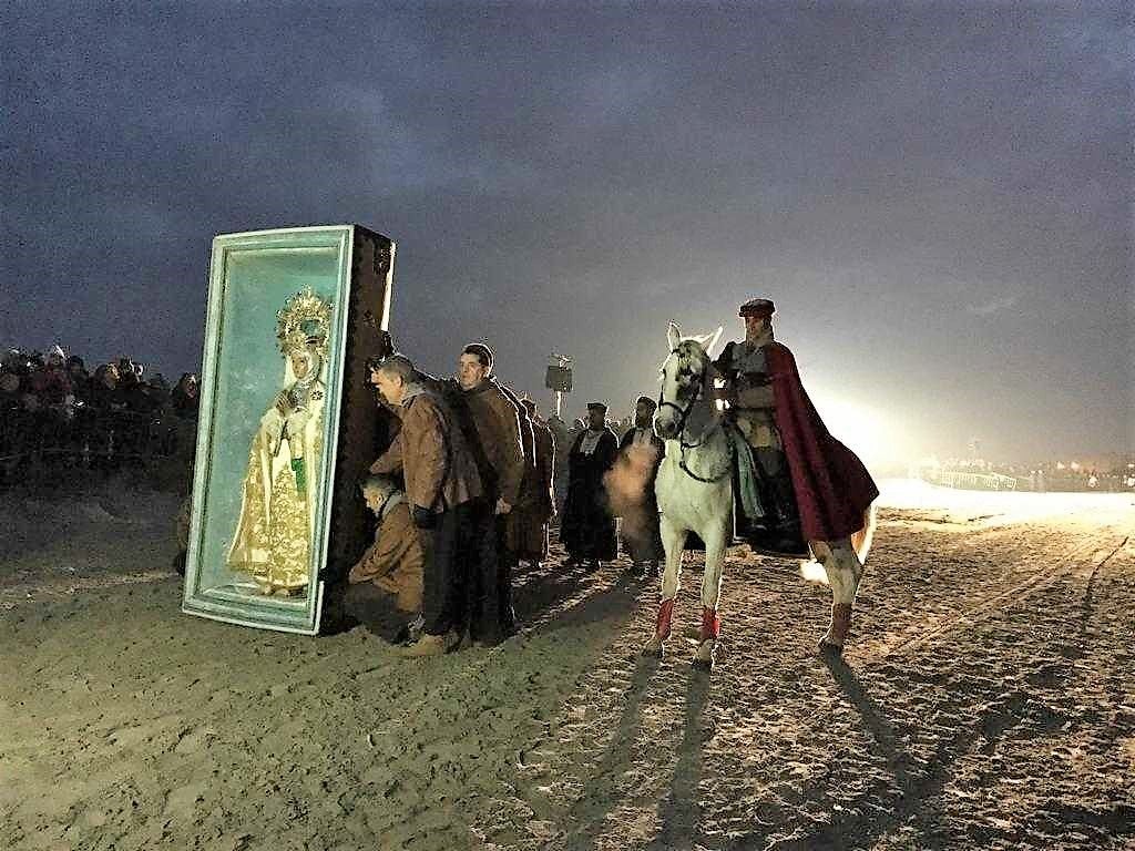 PP y PSOE se enzarzan en Elche a colación de la Venida de la Virgen PP y PSOE se enzarzan en Elche a colación de la Venida de la Virgen