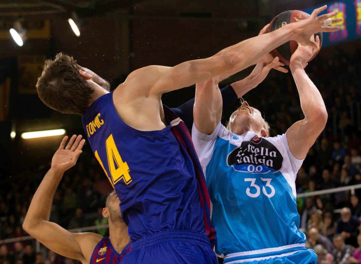 El Barcelona sufre para derrotar al Monbus pero acaba 2018 como líder de la ACB El Barcelona sufre para derrotar al Monbus pero acaba 2018 como líder de la ACB