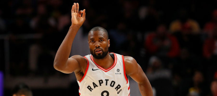 Serge Ibaka, con los Raptors Serge Ibaka, con los Raptors