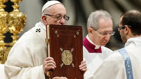Papa Francisco durante la misa de Año Nuevo Papa Francisco durante la misa de Año Nuevo