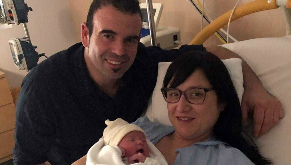 El primer bebé de 2019 de Elche ha nacido en el Hospital Universitario del Vinalopó