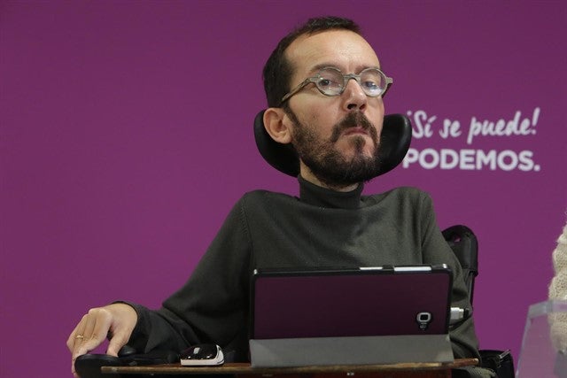 Una juez mantiene la sanción a Echenique por contratar a un asistente de manera irregular Una juez mantiene la sanción a Echenique por contratar a un asistente de manera irregular