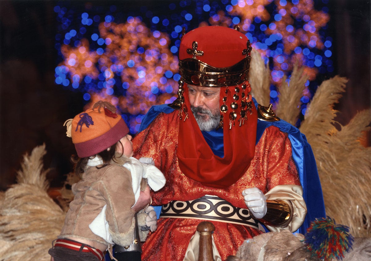 Más de 600 personas y 13 carrozas llenarán de magia la Cabalgata de Reyes Más de 600 personas y 13 carrozas llenarán de magia la Cabalgata de Reyes