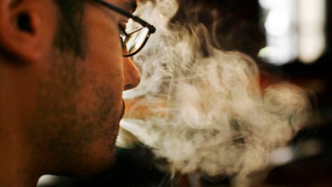 Beber y fumar aumentan el riesgo de padecer cancer de esofago